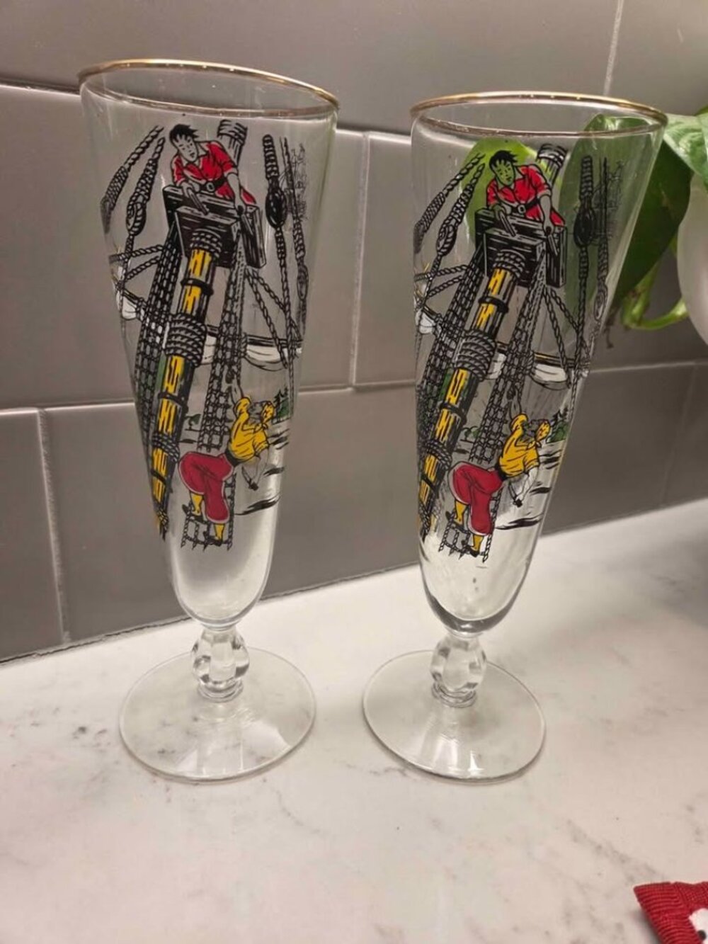 Libbey Treasure island theme pilsner glasses set of 2 from the 1950s